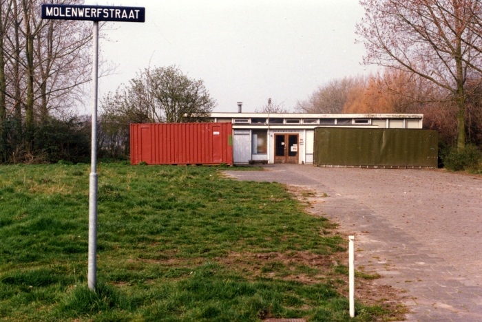 hok704